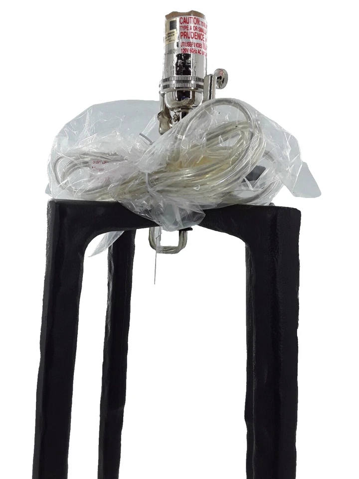 Currey & Company, BASE para lámpara de mesa negra Rowan Foto 3 de 4