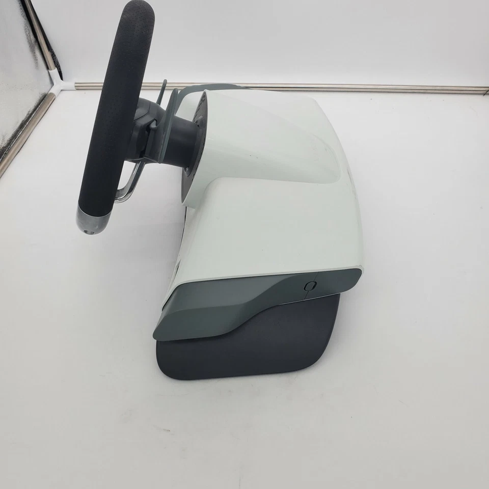 Xbox 360 Wireless Racing wheel with force feedback, Pedals & Mount No AC adapter - Image 2 of 4