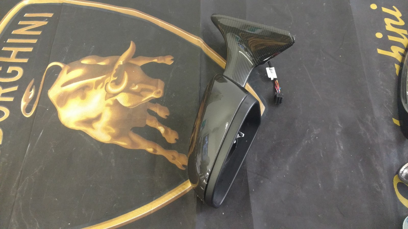 ASTON MARTIN LEFT DRIVER SIDE CARBON FIBER MIRROR OEM AD3317683BD