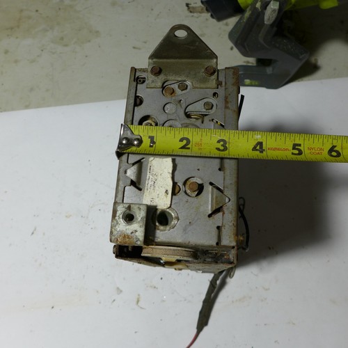 1960/61 Cadillac Delco Radio, USED--for parts/ rebuild - Picture 6 of 6