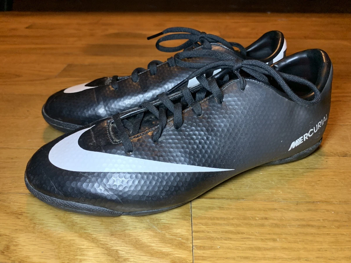 NIKE MERCURIAL VICTORY IV INDOOR JUNIOR black/white size 6y |