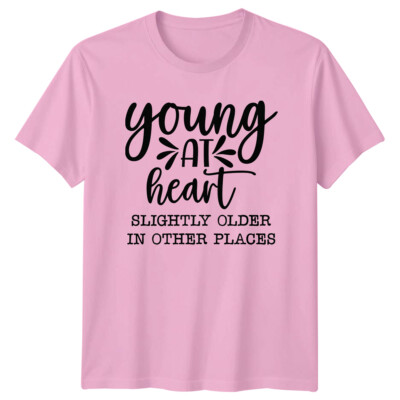 Junggeblieben etwas älter an anderen Orten lustige Grafik T-Shirt