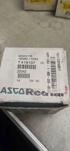 ASCO 8262B210B SOLENOID/AIR-CONTROLLED 2,3,& 4 WAY VALVES NIB
