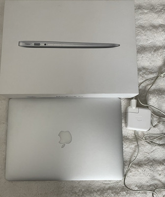 Apple MacBook Air 13,3'' Silber A1466 i5 1,6GHz 8GB 128GB SSD macOS