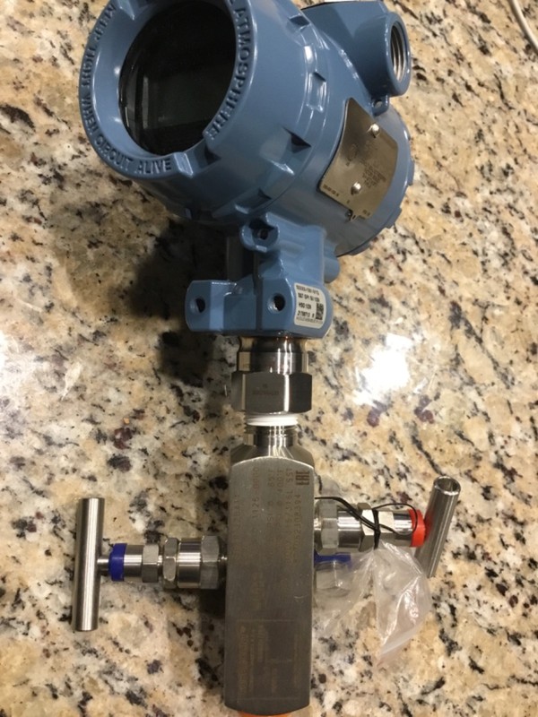 Rosemount 2088G1S22A1M5E5S5P0054 Pressure Transmitter NEW