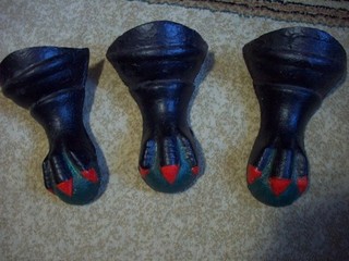 ANTIQUE set of 3 Cast Iron Victorian Bath Tub Feet Ball clawfoot Bathtub