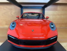 MINICHAMPS Porsche 911 Carrera 4S 2019 1/18 Orange Diecast Model Car