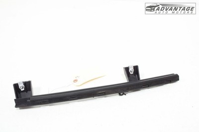 2025 CHEVROLET EQUINOX FRONT LEFT DOOR WINDOW GLASS GUIDE CHANNEL SUPPORT OEM