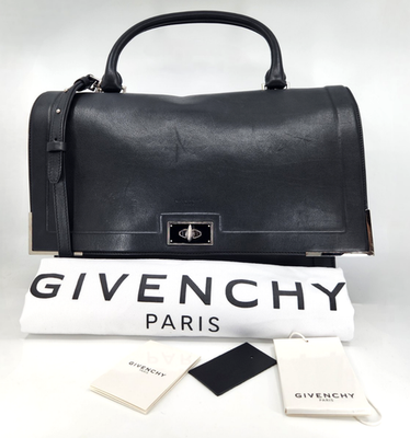 バッグ GIVENCHY SHARK ROCK TOOTH Givenchy Large Shark Tooth Black Smooth Leather Satchel Bag