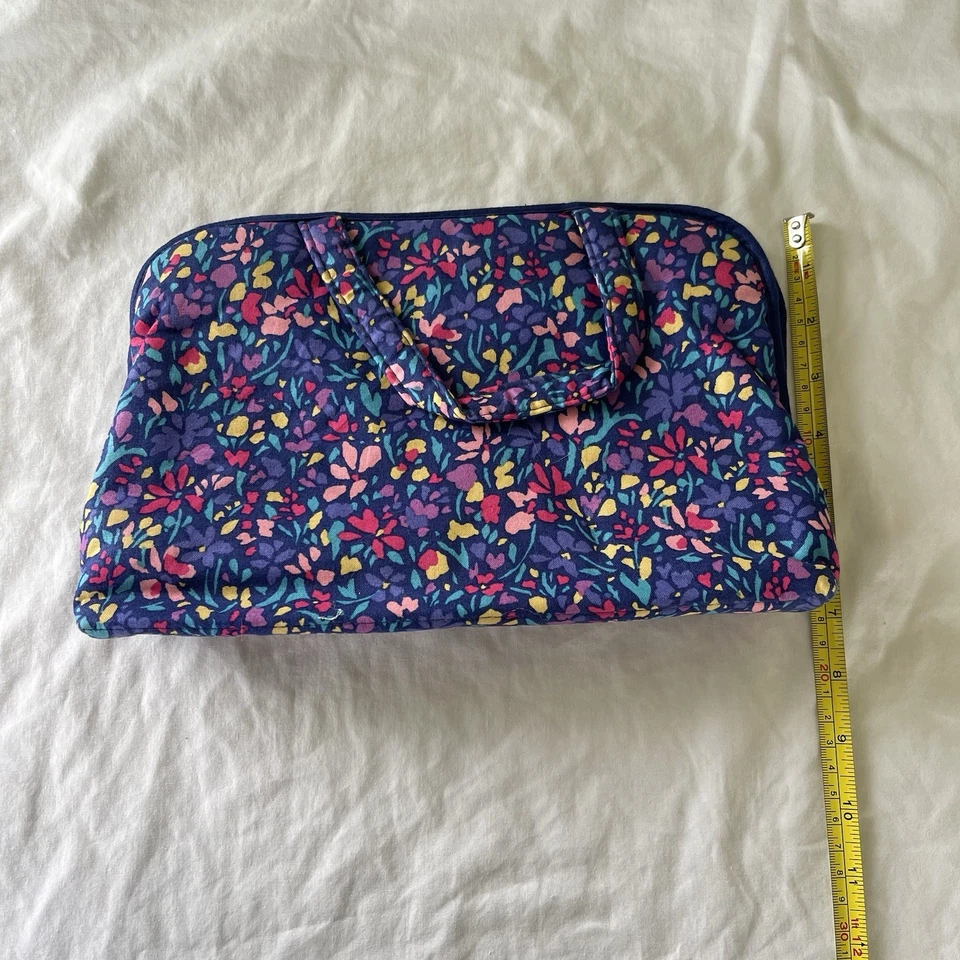 Bolsa de maquillaje vintage Diane Von Furstenberg acolchada floral con cremallera Foto 2 de 4