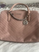 GUESS Borsa a tracolla rosa trapuntata catena ciondolo donna designer
