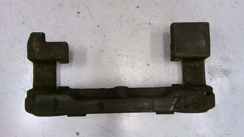 Bremssattelträger Rechts BMW 120d Bj 2004 E81,E82,E8 2105862