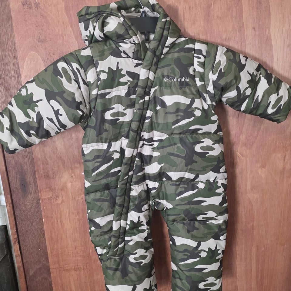 Traje de Nieve Columbis Niño Pequeño Talla 18mo Camuflaje Verde Impermeable Aislado Una Pieza Foto 4 de 4