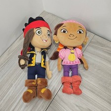 Jake y los Piratas del País de Nunca Jamás Conjunto Lote 2 Muñecos de Peluche Izzy Disney Store Sword Jr