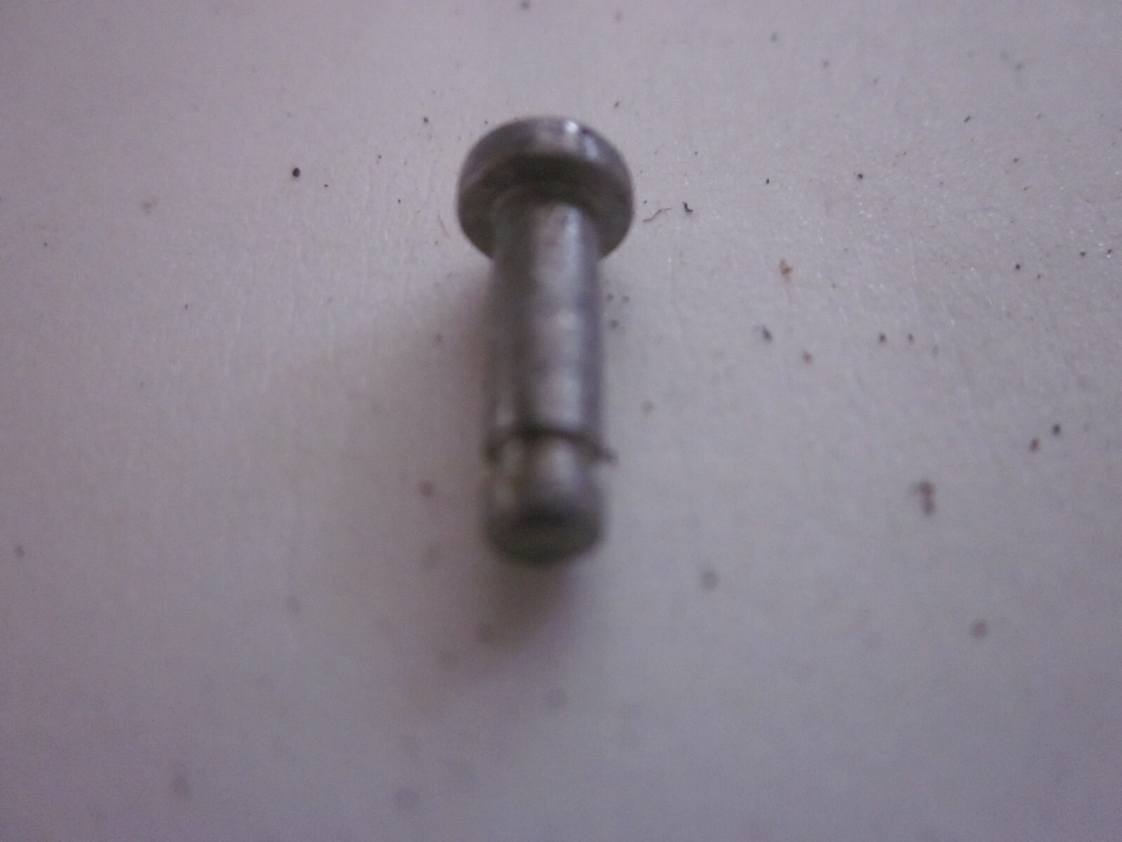 JOHNSON EVINRUDE 6 25 35 HP CHOKE LINK CLEVIS   PIN 322340  1977 THRU 1979 NEW