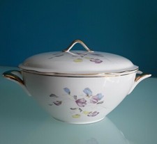 "KOENIG" F.F.P BAVARIA  Zuppiera vintage, porcellana bianca, oro, tema floreale.