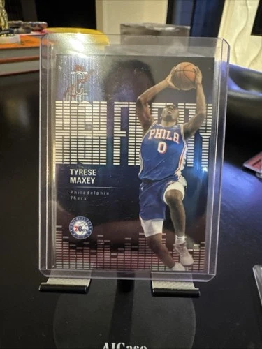 2025 Topps Signature Tyrese Maxey Base (RAW)