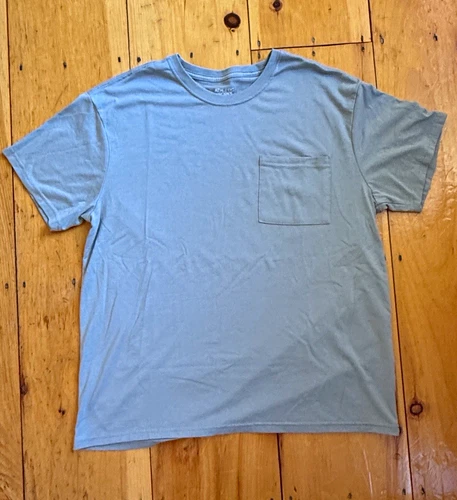 Athletic Works Men’s L Regular Green Solid Crew Neck Short Sleeve Pocket Tee - product listing photo