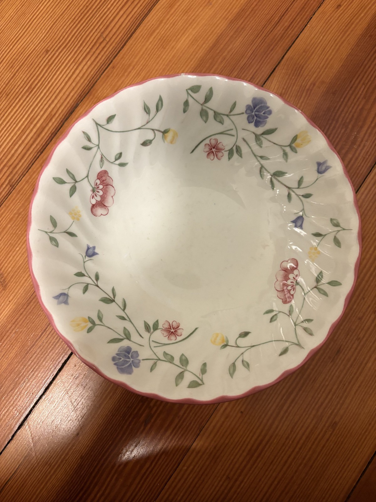 Vintage Johnson Brothers Summer Chintz Fruit Dessert Bowl England 5 1/8