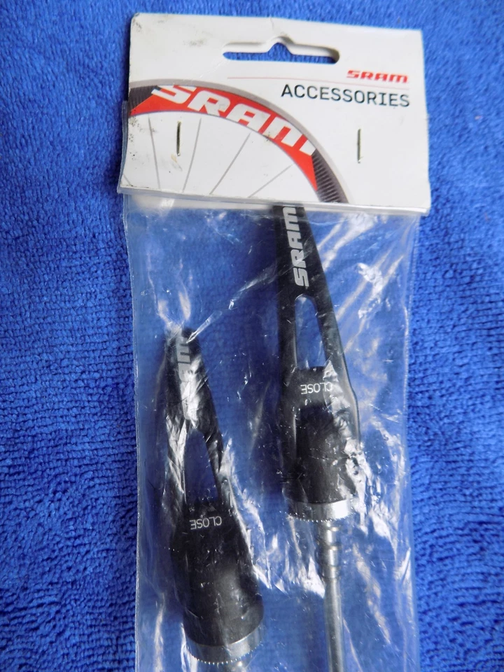 SRAM SKEWERS FRONT/REAR 100/130MM BLACK NEW IN PACKAGE - Image 2 of 3
