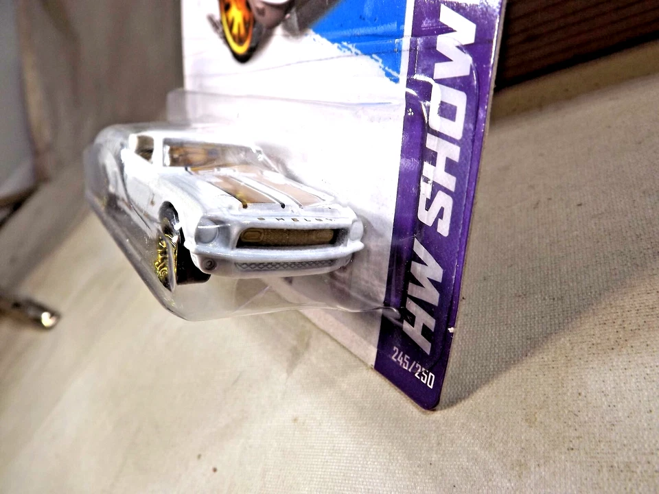 2013 Hot Wheels ERROR #245 HW Showroom-Performance '68 SHELBY GT500 White - Image 4 of 4