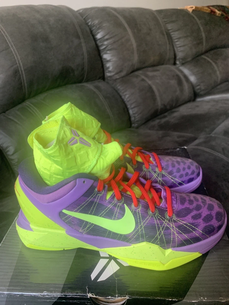 Nike Zoom Kobe 7 Supreme X Christmas for Sale | Authenticity