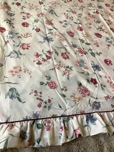 Vintage 80er Croscill weiß mauve Blumen Rüsche VOLL flaches Blatt Landhaus MÄNGEL! - Bild 7 von 10