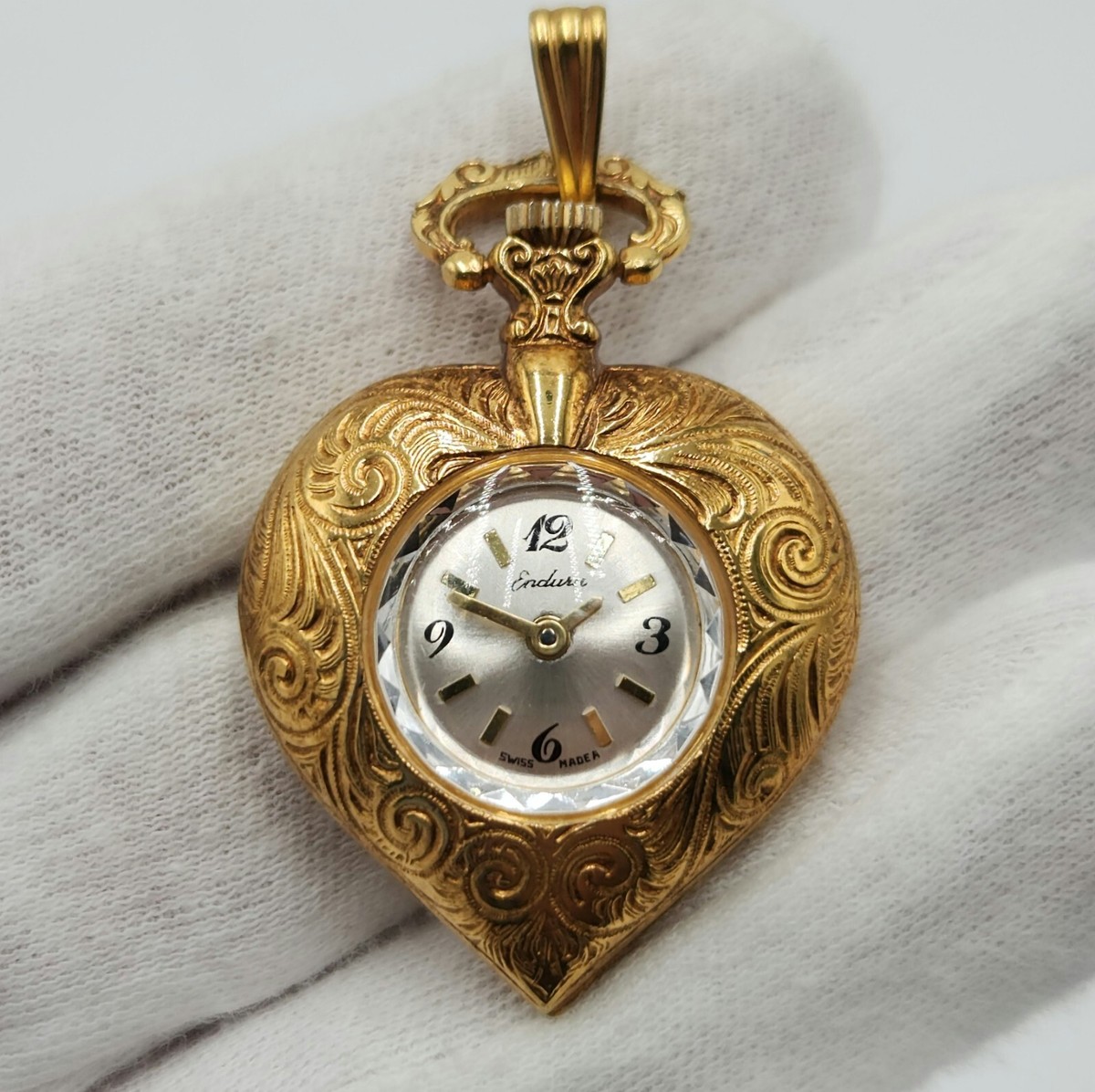 Endura Vintage Heart Shaped Gold Tone Mechanical Swiss Made