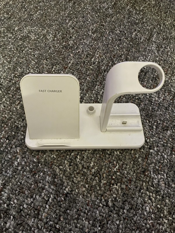 White Fast Charging Docking Station for Universal Smart Watch and Phone