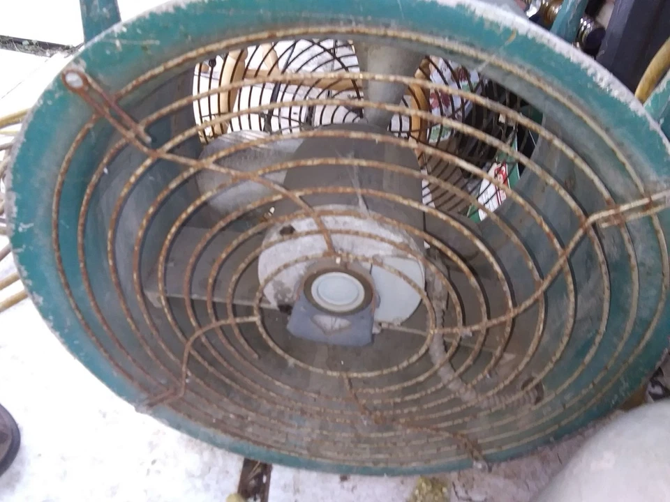 Ventilador industrial de escape Service Master Turbo vintage Foto 2 de 4