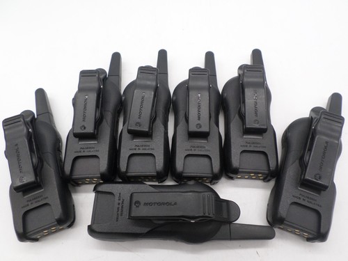 LOT OF 7 Motorola Curve DLR110 Radios DLR110NBHLAB w/ Battery and Belt Clips - Picture 4 of 7