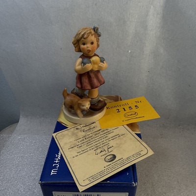 Hummel Goebel Figurine LITTLE KNITTER 2107/B Limited Edition Original Box COA