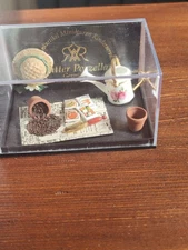 Reutter Porzellan Porcelain MIniature Dollhouse - Outdoor Gardening set