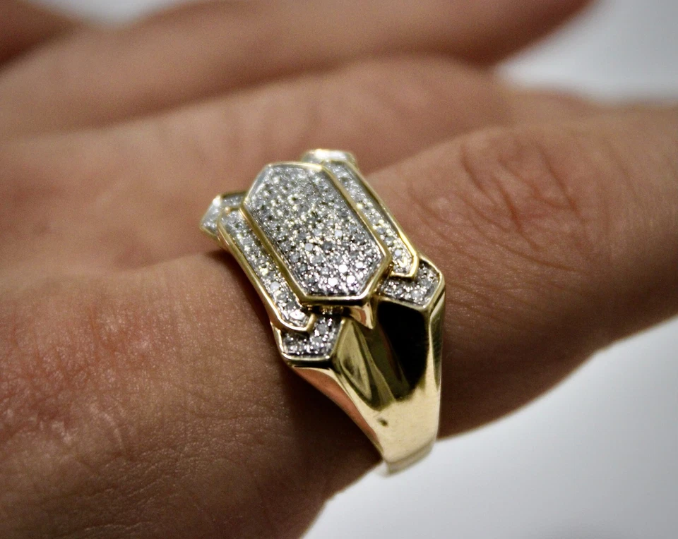 10k Solid Gold .35ct Natural Diamond Ring (Size 11) - Image 3 of 3