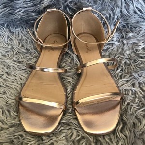 qupid strappy sandals