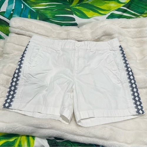 Eddie Bauer Women’s 8 White Aztec Boho Side Denim Casual Shorts - Picture 2 of 8