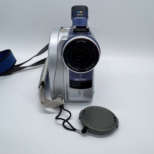 Sony Handycam DCR-DVD200E Handheld DVD Camcorder w Battery & Charger Tested - Picture 3 of 12