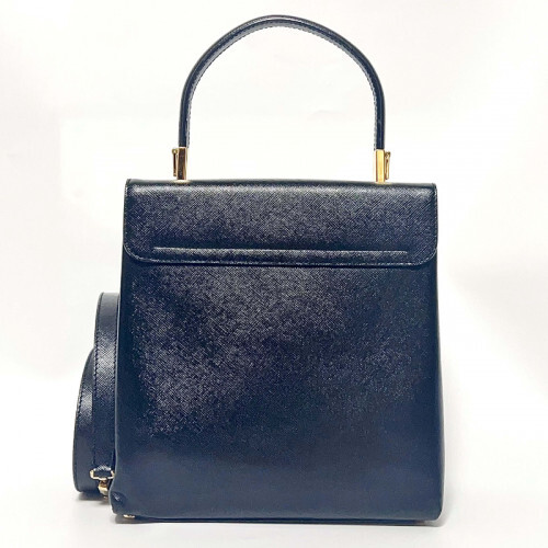 【送料&関税込】Salvatore Ferragamo Bags.. Black Salvatore Ferragamo Gancini Top Handle Bag with Strap [Black