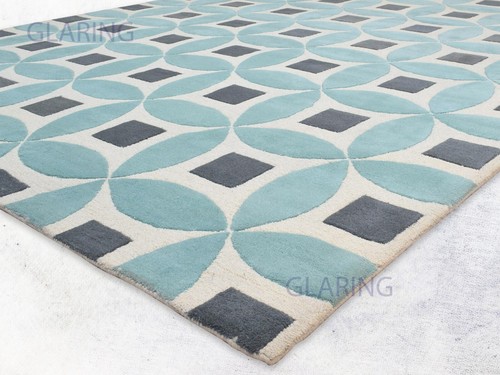 Handmade wool moroccan rug – modern geometric design in light blue & gray - Picture 6 of 9