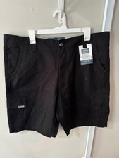 NWT Men's Black Signature by Levi Strauss  Co. Cargo Shorts Size 40x12 O1