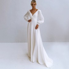 Long Sleeved V-neck Wedding Dress A-line Pleated Pearl Chiffon Train Bride Gown