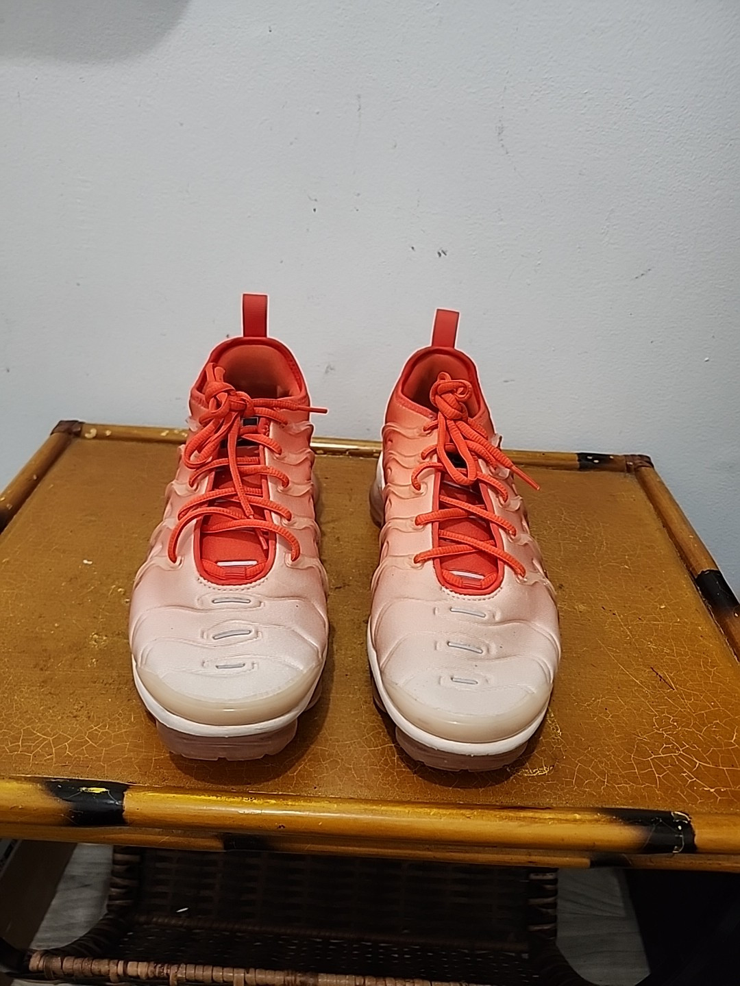 nike air vapormax plus women's orange