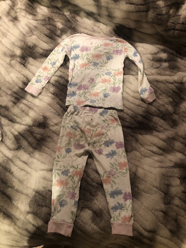 Burt’s Bees 100% Organic Cotton Sleep ware 2T Floral 