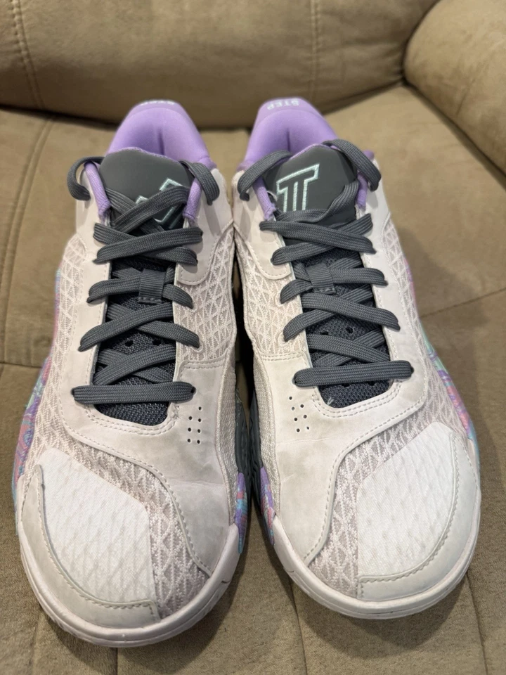 8 Pair Boys Girls Sneaker Lot Jordan Nikes - Image 3 of 4