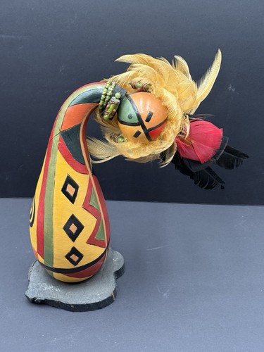 Rara Cheryl Harding Gord Kachina dipinta a mano firmata # 3 di 5 piume 12" - Foto 4 di 10