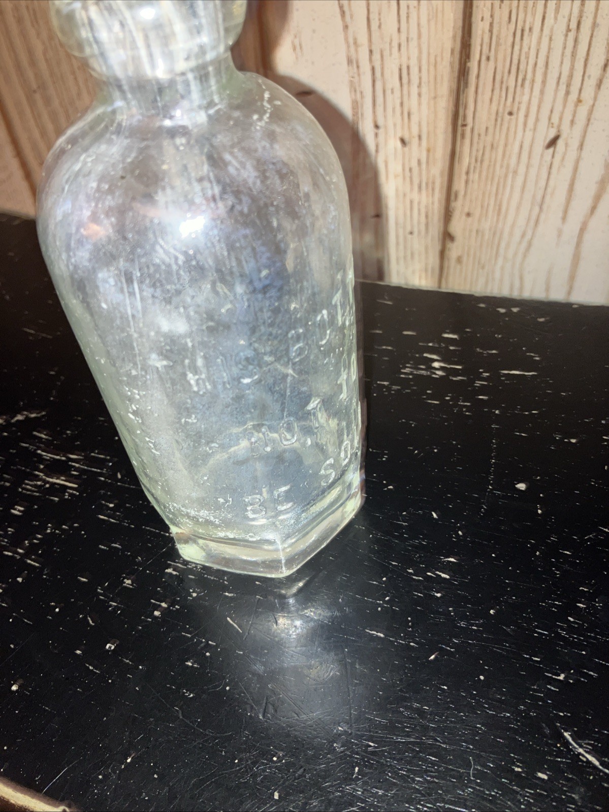 JOHN GRAF MIWAUKEE WI. CLEAR BLOB TOP WIESS VINTAGE BOTTLE WHAT GIVES TRADE MARK
