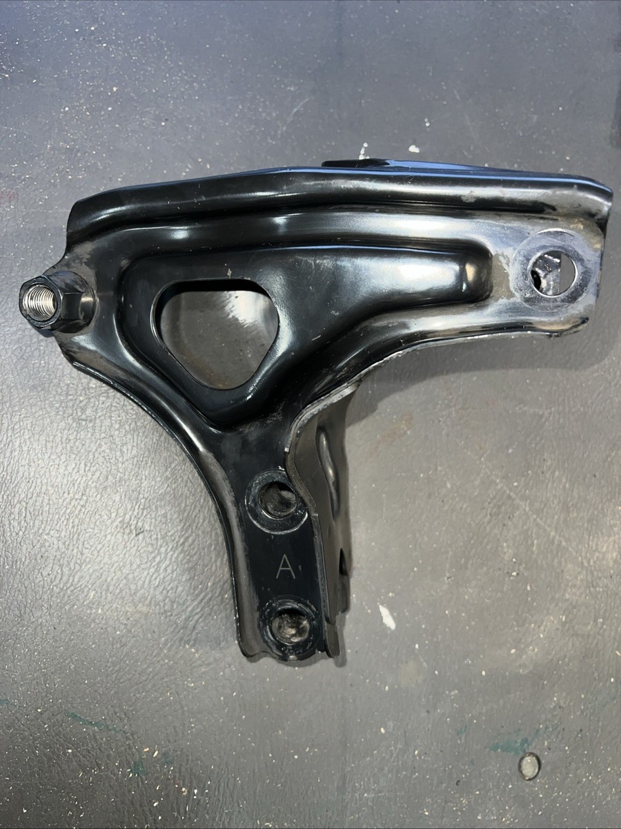 OEM 96-00 Honda Civic Manual Transmission Rear T Bracket D16 M/T