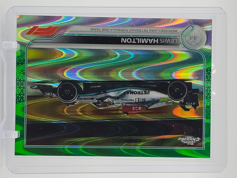 LEWIS HAMILTON 2022 TOPPS CHROME F1 GREEN RAYWAVE REFRACTOR /99 #111 Q5033