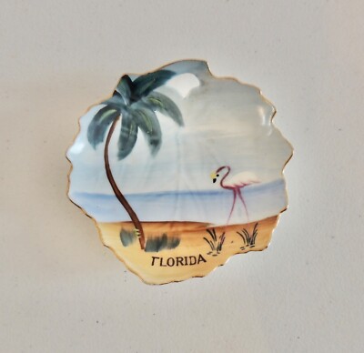 Vtg FLORIDA hand painted trinket/souviner dish pelican, palm tree, beach Japan