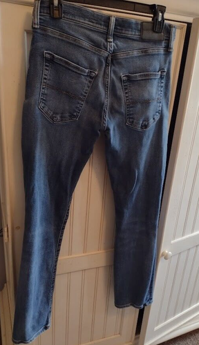 Lucky Brand Men's 223 Straight Jeans Harrison   Mid rise sz 28 W 32 L MSRP $99 - Picture 3 of 3